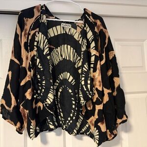 Black & Cream colored cover up/blouse